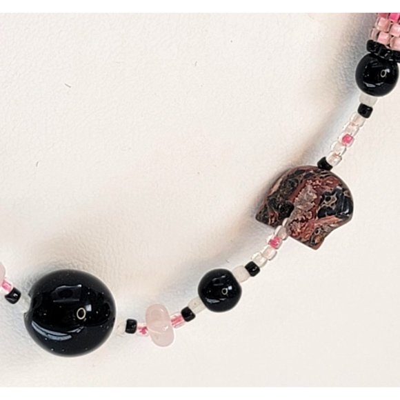 Bear Agate Stone Necklace with Glass Beads in Red, Black and Pink Jewelry DH802 - Picture 4 of 7